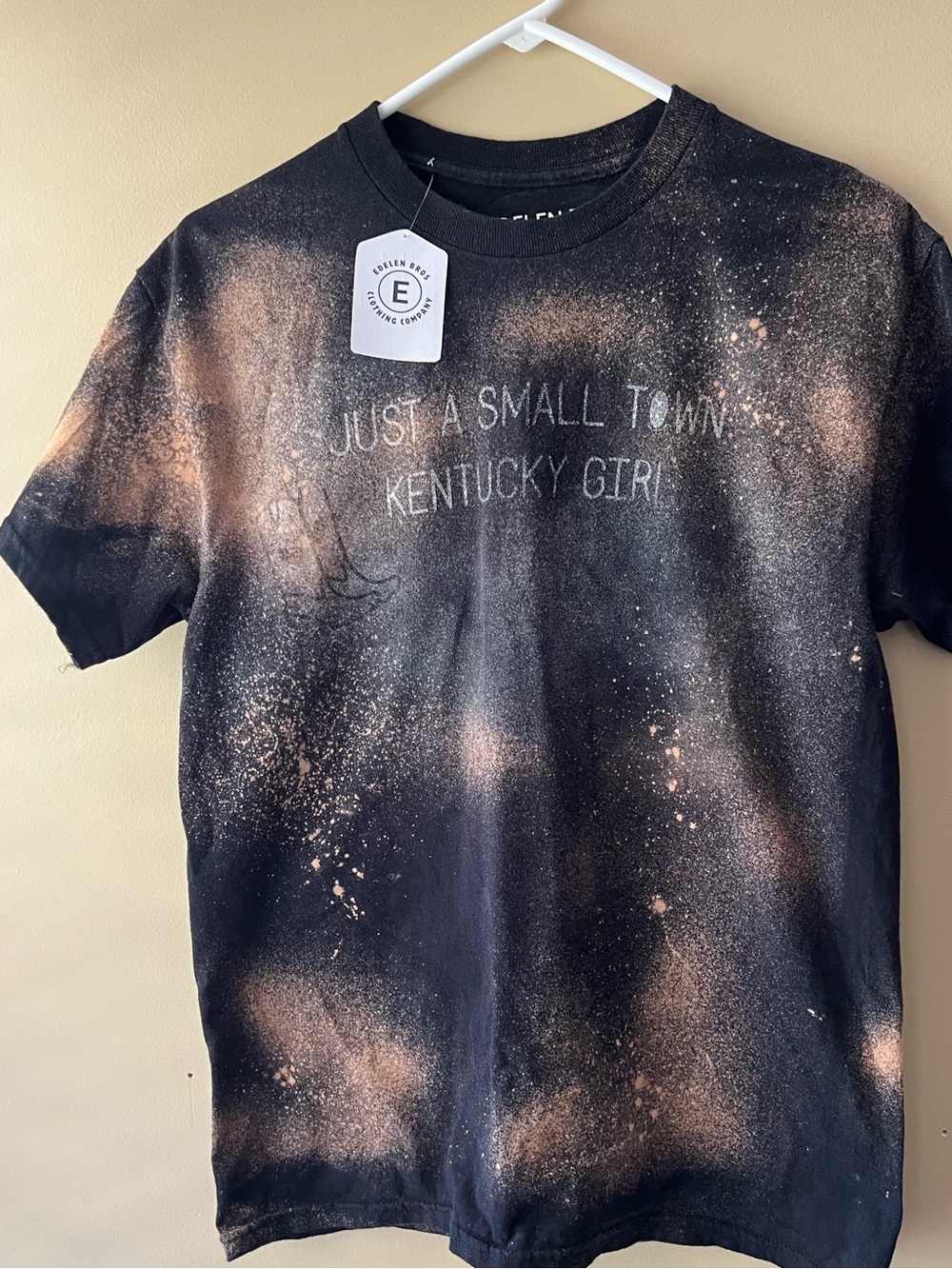 Just a Small Town Kentucky Girl' Graphic Tee Bleached Distressed Tee Shirt